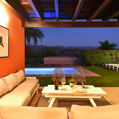 Holiday Home, Maspalomas 4*
